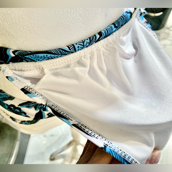 NWOT Women's Sporty Two Piece Swimsuit Halter Push Up Top w/ Shorts Size:Large - Picture 11 of 13